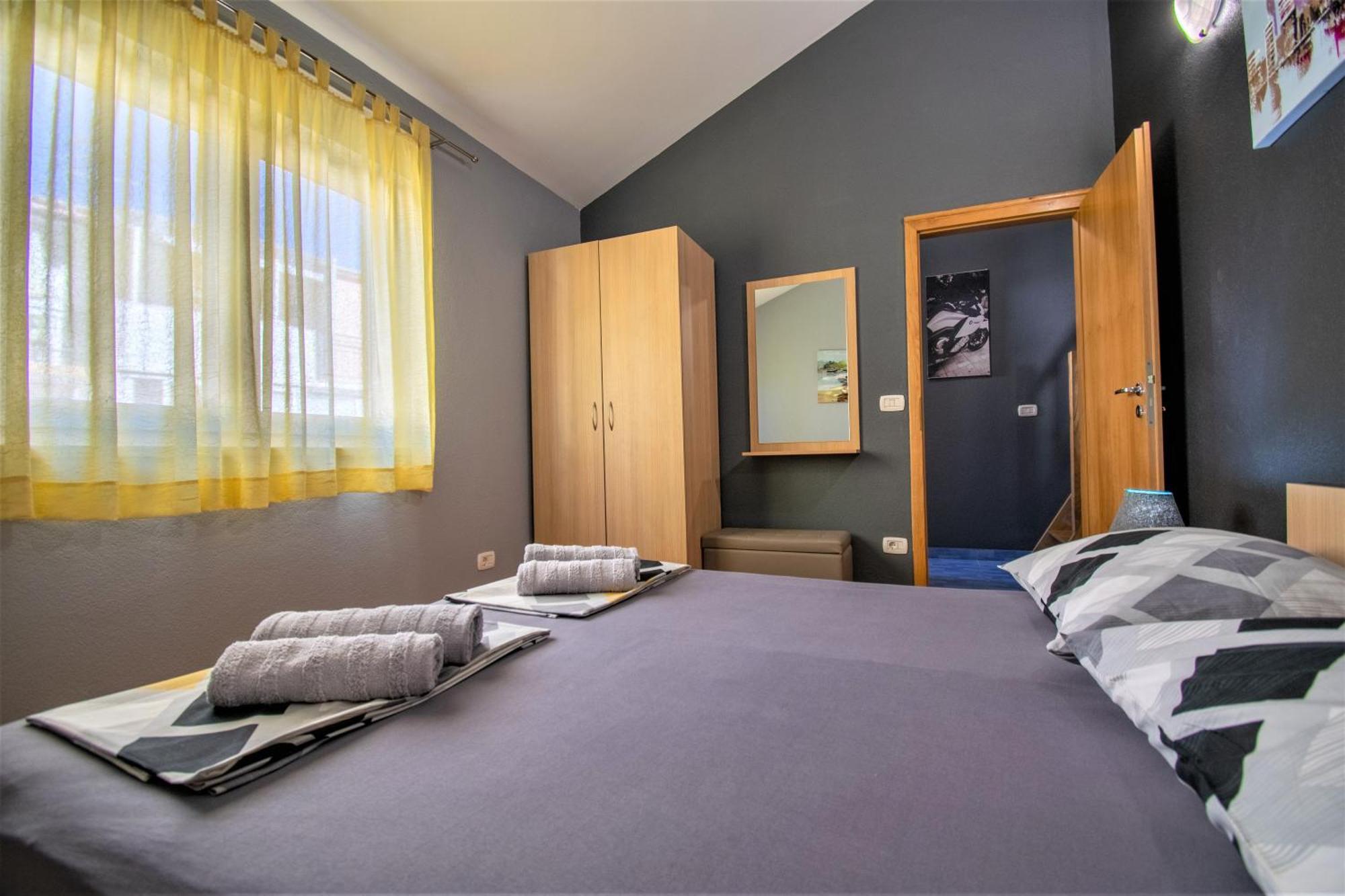 Apartments Hudovernik Baška Voda Екстериор снимка
