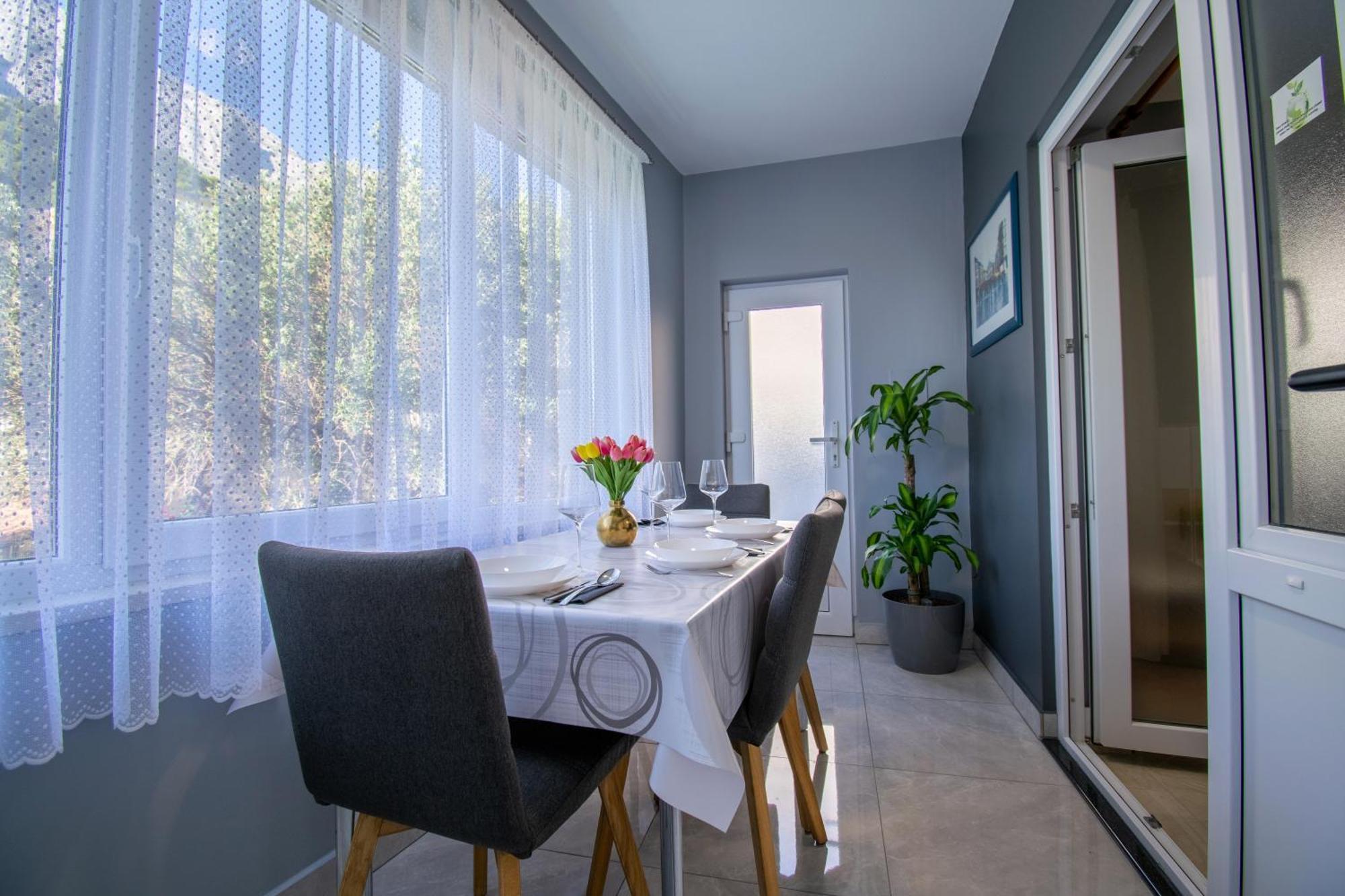 Apartments Hudovernik Baška Voda Екстериор снимка