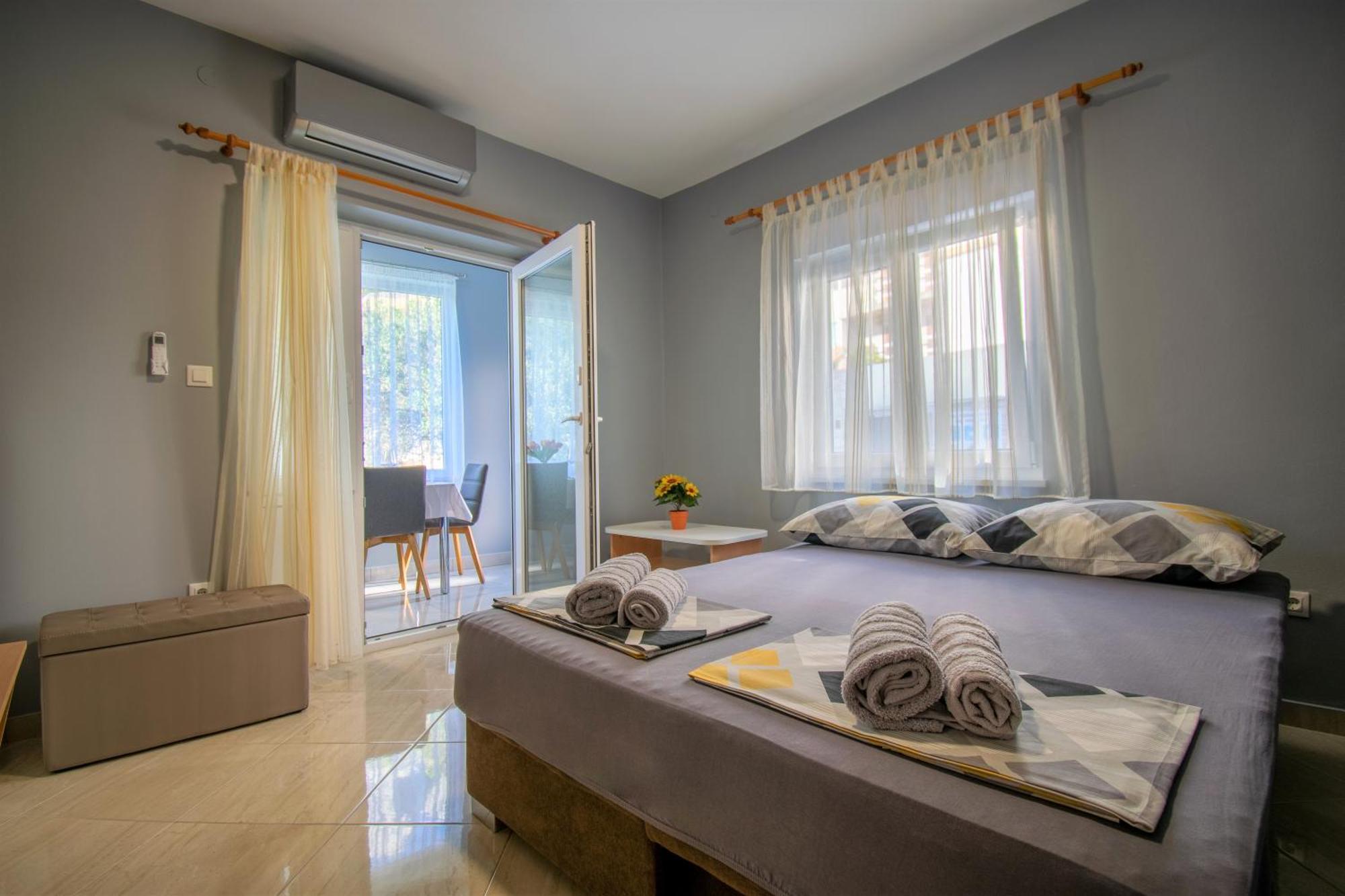 Apartments Hudovernik Baška Voda Екстериор снимка